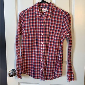 Vineyard Vines gingham button down.